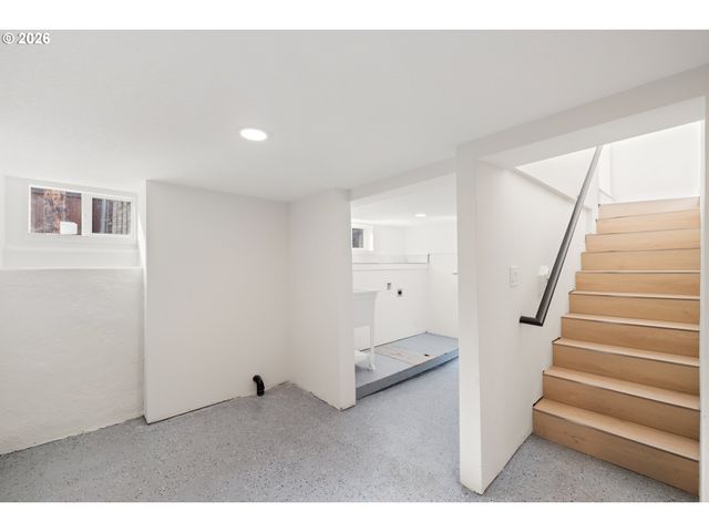 4909 Se 80TH Ave, Portland, OR 97206
