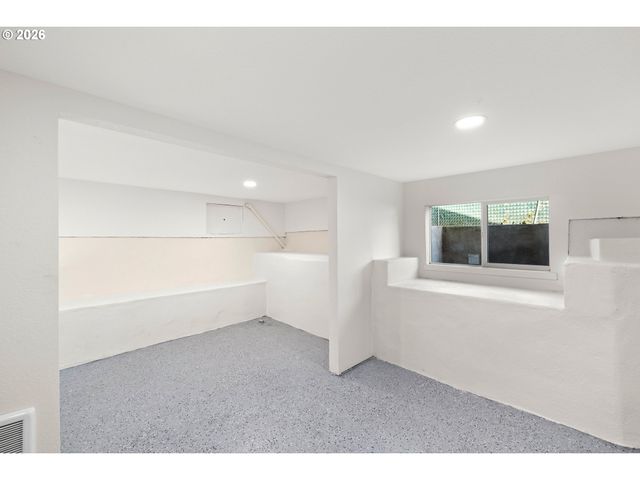 4909 Se 80TH Ave, Portland, OR 97206