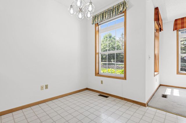 3080 Timberwood Trail 35, Eagan, MN 55121