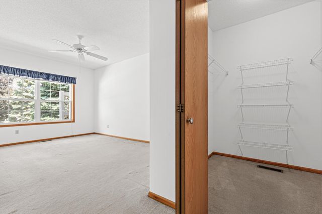 3080 Timberwood Trail 35, Eagan, MN 55121