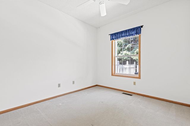 3080 Timberwood Trail 35, Eagan, MN 55121