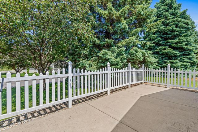 3080 Timberwood Trail 35, Eagan, MN 55121