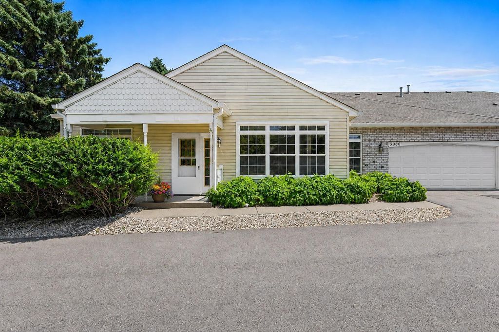 3080 Timberwood Trail 35, Eagan, MN 55121