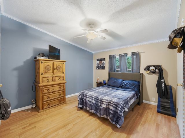 465 Private Road 2698, Alvord, TX 76225
