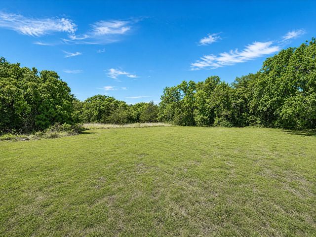 465 Private Road 2698, Alvord, TX 76225