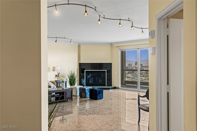 2777 Paradise Road 2302, Las Vegas, NV 89109