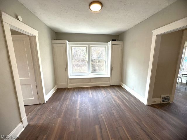 1672 Lockwood Avenue 5, East Cleveland, OH 44112