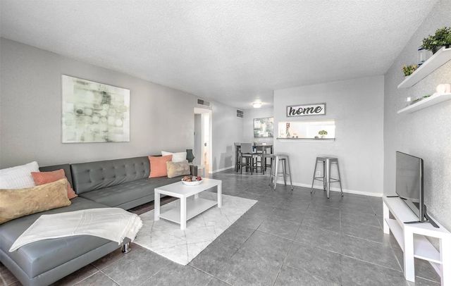 4300 S Shaver Street 11, Houston, TX 77034