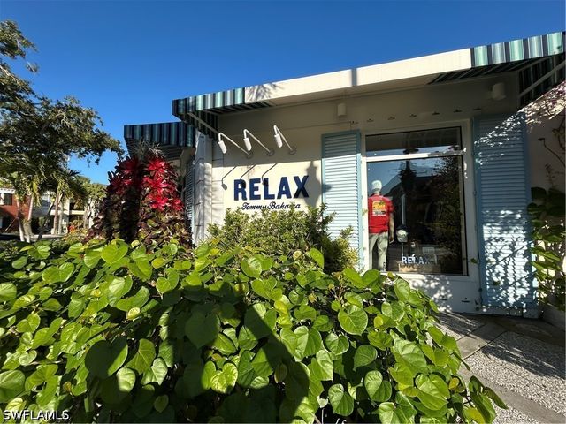 1016 7th ST S, Naples, FL 34102