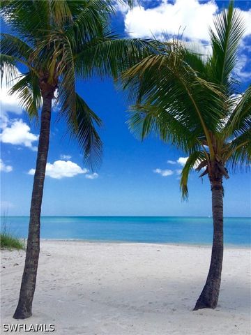 1016 7th ST S, Naples, FL 34102