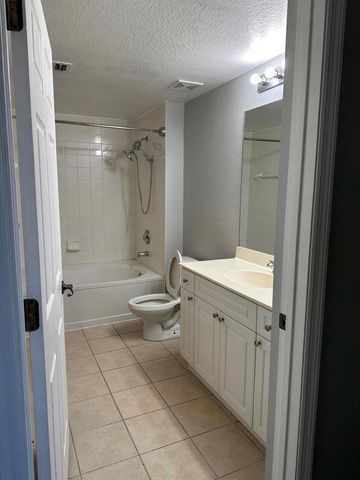 2730 Anzio Court 303, Palm Beach Gardens, FL 33410
