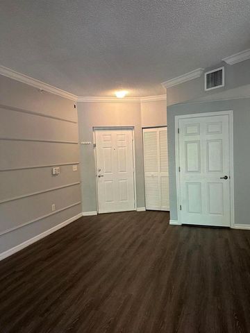 2730 Anzio Court 303, Palm Beach Gardens, FL 33410