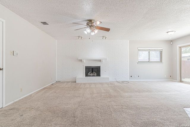 8347 Echo Willow Dr, San Antonio, TX 78250