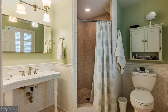 931 DENSTON DR, Ambler, PA 19002