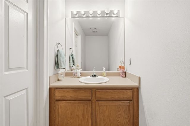 922 Peachtree Drive, Fayetteville, AR 72703