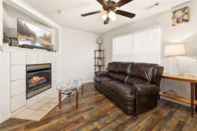 922 Peachtree Drive, Fayetteville, AR 72703