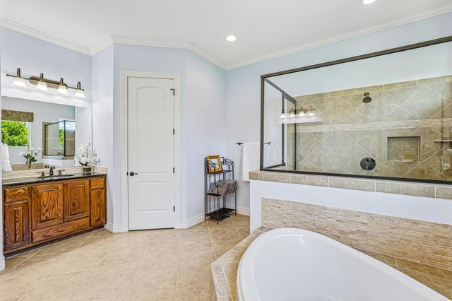 500 Dream Catcher DR, Leander, TX 78641