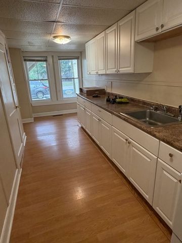 119-121 Elm Street 3, Amesbury, MA 01913