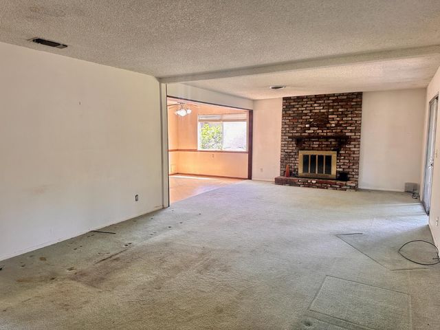 3207 Terry Way, Carmichael, CA 95608