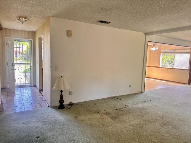 3207 Terry Way, Carmichael, CA 95608