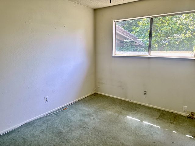 3207 Terry Way, Carmichael, CA 95608