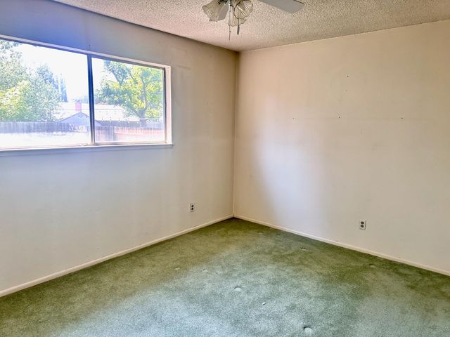 3207 Terry Way, Carmichael, CA 95608