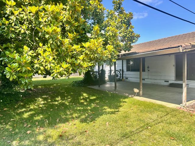3207 Terry Way, Carmichael, CA 95608