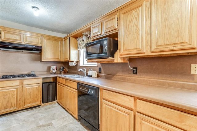 1226 Glen Loch Drive, Irving, TX 75062