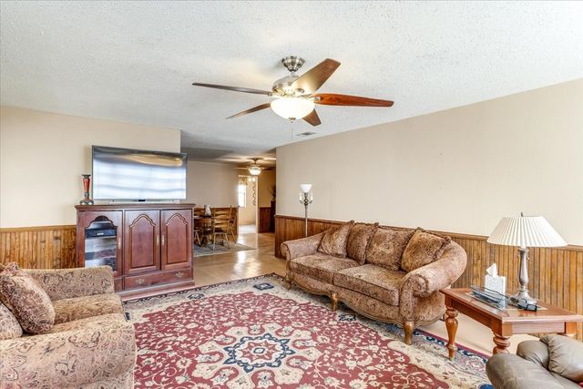 1226 Glen Loch Drive, Irving, TX 75062