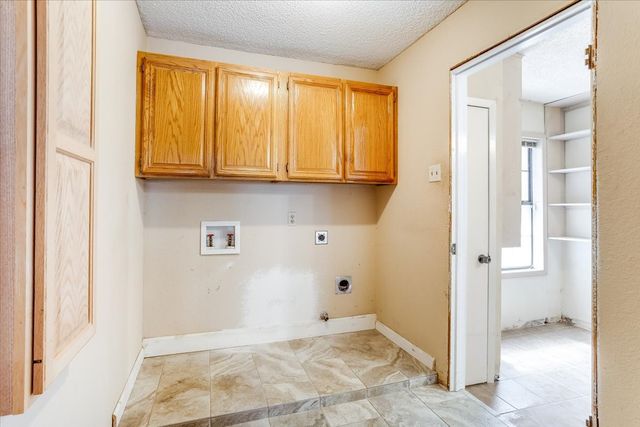 1226 Glen Loch Drive, Irving, TX 75062