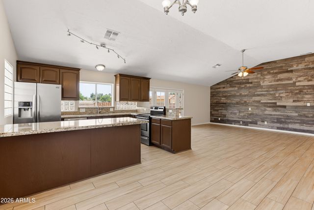 1506 W ALAMO Drive, Chandler, AZ 85224