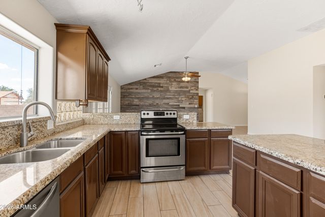1506 W ALAMO Drive, Chandler, AZ 85224