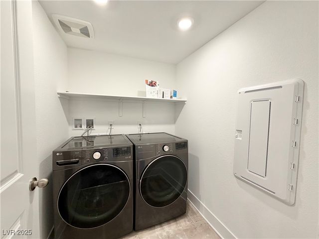 5833 Marigold Sunset Court, Las Vegas, NV 89113