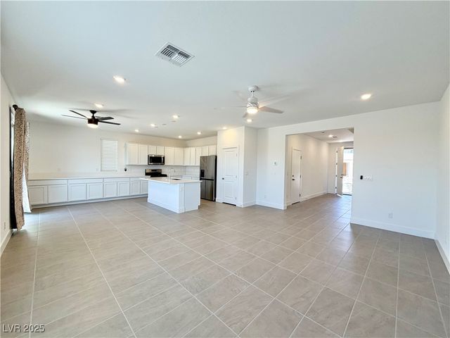 5833 Marigold Sunset Court, Las Vegas, NV 89113