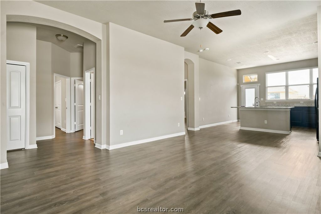 2000 Shimla Drive, Bryan, TX 77807 — photo 4