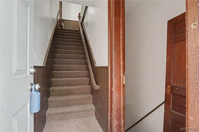 59 Edna Place, Buffalo, NY 14209