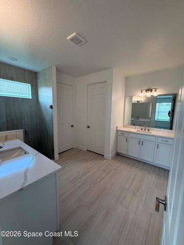 1094 Connolly Lane NE, Palm Bay, FL 32905