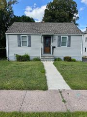 56 Allen Street, Windsor, CT 06095