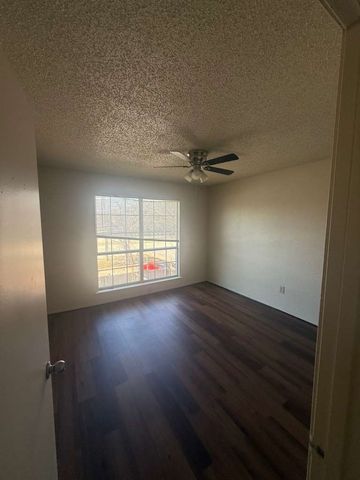 12812 Woodbend Court, Dallas, TX 75243