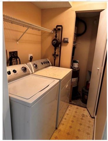 8701 Wiles Road 203, Coral Springs, FL 33067