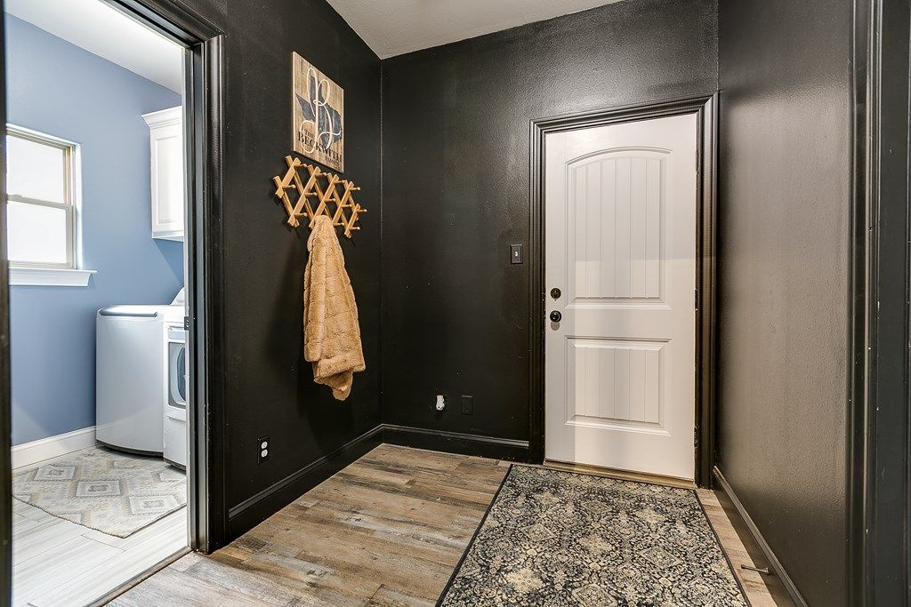 Image 22 of property listing at 16942 Riata Trail, Christoval, TX 76935