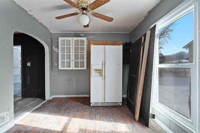 1321 N Jesse James Road, Excelsior Springs, MO 64024