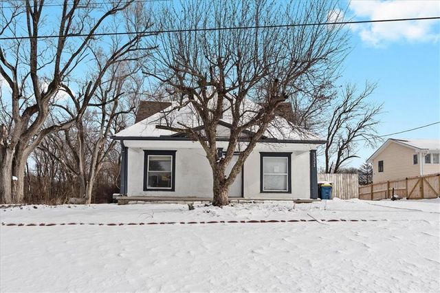 1321 N Jesse James Road, Excelsior Springs, MO 64024