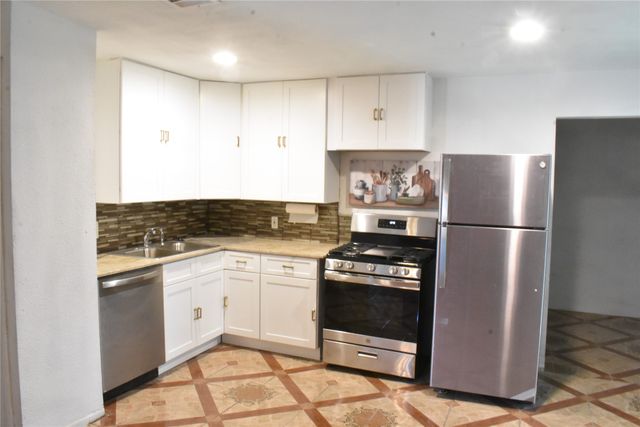 6040 Prothrow Street, Fort Worth, TX 76112