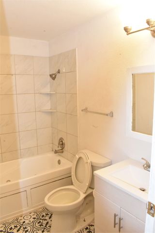 6040 Prothrow Street, Fort Worth, TX 76112