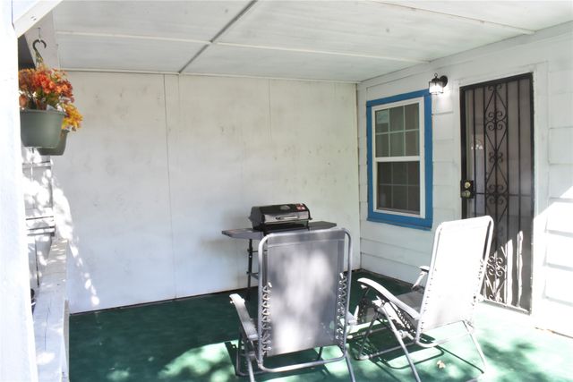 6040 Prothrow Street, Fort Worth, TX 76112