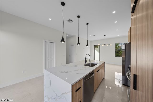 1097 Eisenhower BLVD, Lehigh Acres, FL 33974