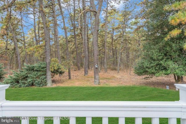 37 ZEELAND DR, Toms River, NJ 08757