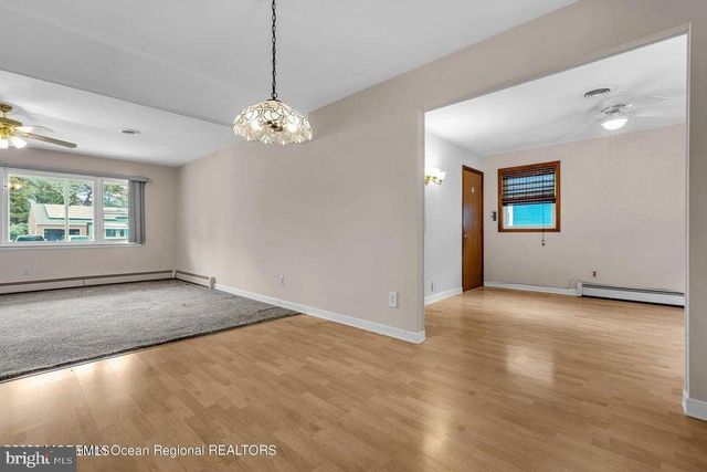 37 ZEELAND DR, Toms River, NJ 08757