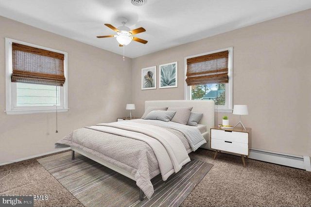 37 ZEELAND DR, Toms River, NJ 08757